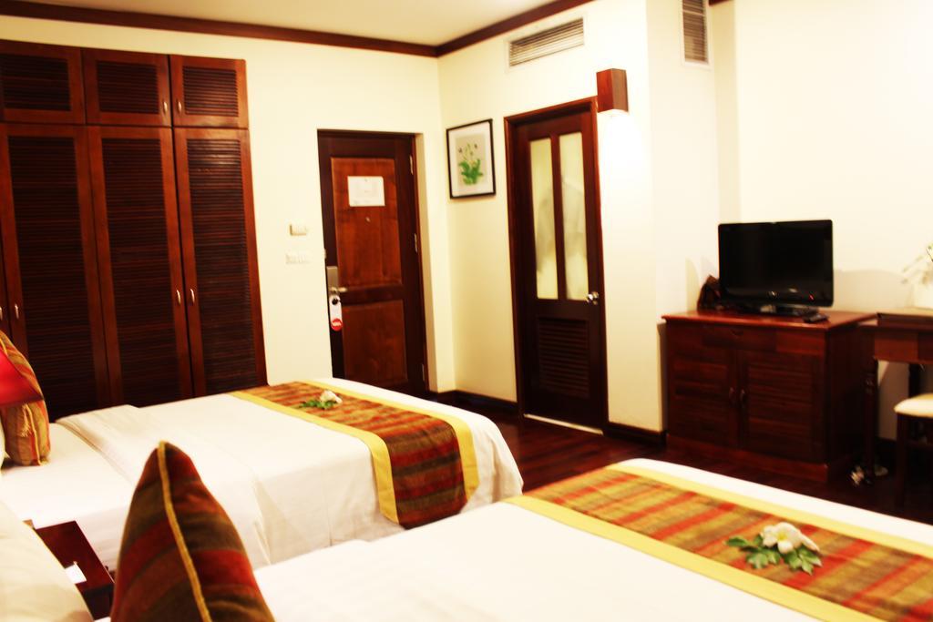 Paradise Angkor Villa Hotel Siem Reap Exterior photo